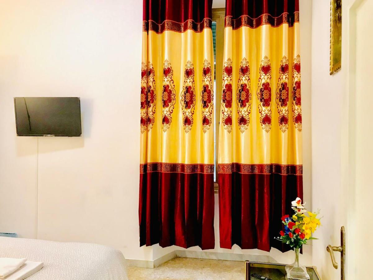 Colosseum Luxury Room Rome Exterior photo